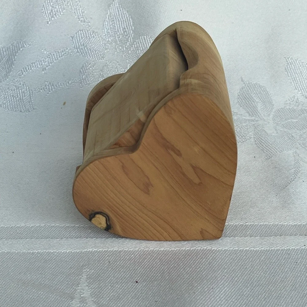 Vintage Cedar Wood Heart Bandsaw Trinket Jewelry Box Handcrafted Natural